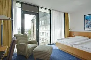 Hotel Hafen Hamburgo 4*,