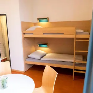 Horner Rennbahn Albergue