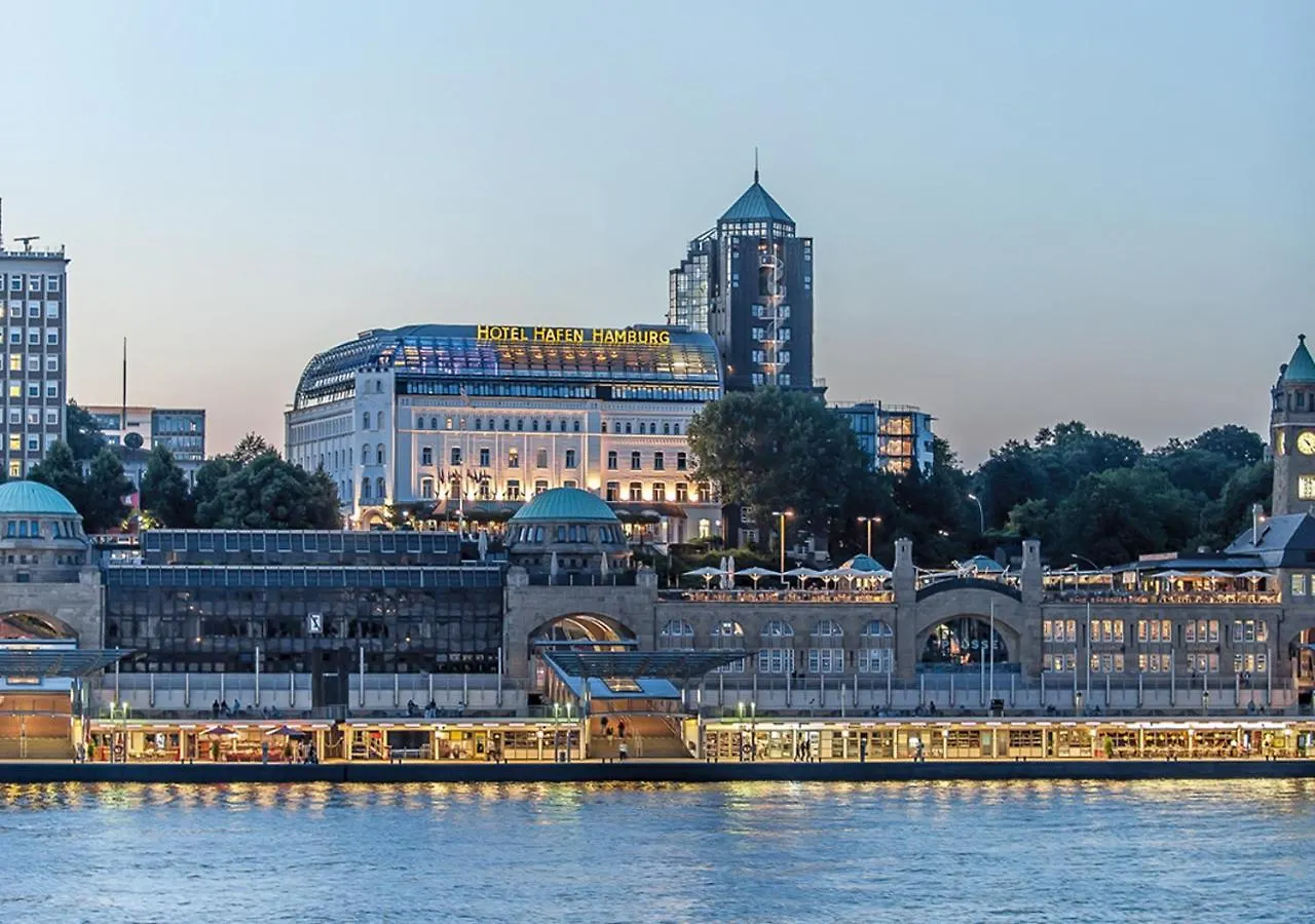 Hotel Hafen Hamburg contacts