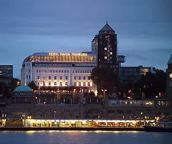 Hotel Hafen Hamburg 4*,