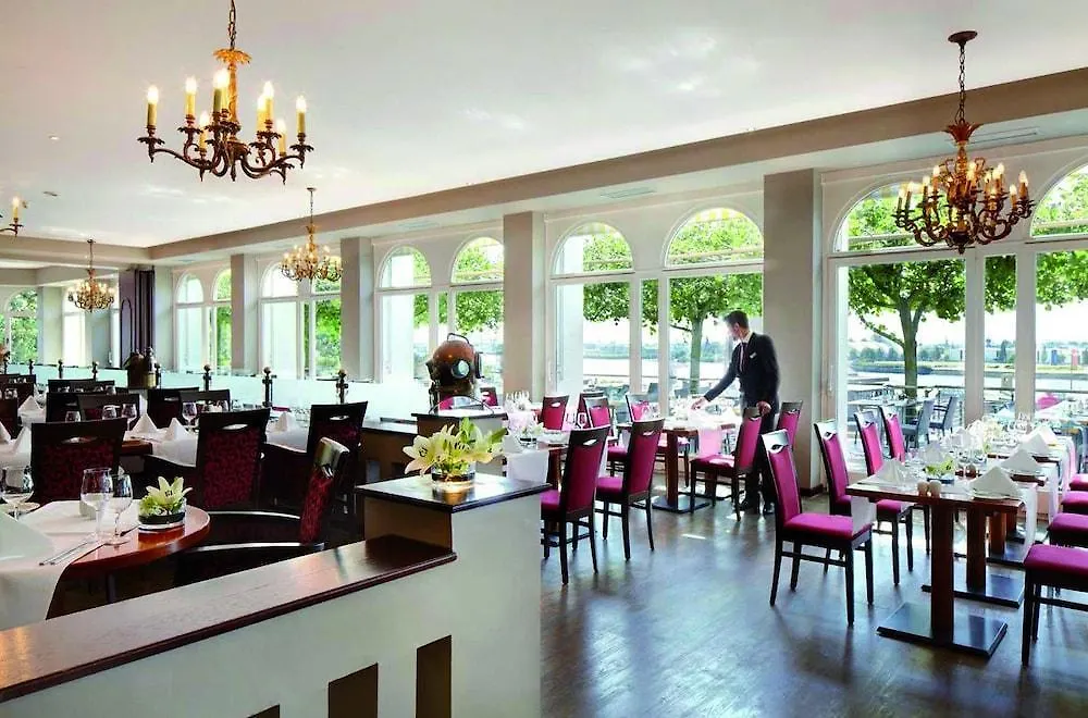 Hotel Hafen Hamburg 4*,  Germany